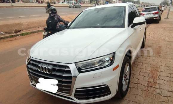 Acheter Occasion Voiture Audi Q5 Blanc à Lomé, Togo Acheter Occasion Voiture Audi Q5 Blanc à Lomé, Togo