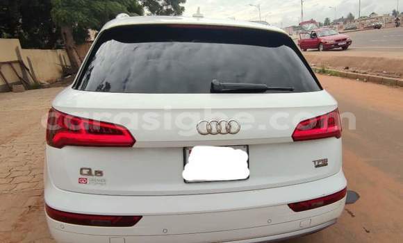 Acheter Occasion Voiture Audi Q5 Blanc à Lomé, Togo Acheter Occasion Voiture Audi Q5 Blanc à Lomé, Togo