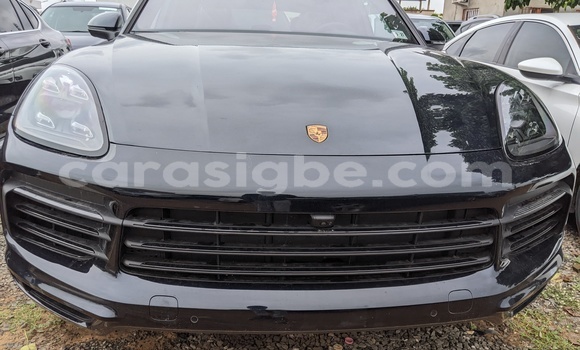 Acheter Import Voiture Porsche Cayenne Noir à Lomé, Togo