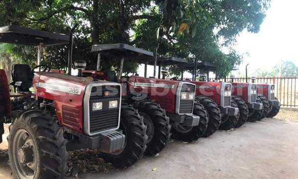 Acheter Neuf Utilitaire Caterpillar 120 Rouge à Lomé, Togo Acheter Neuf Utilitaire Caterpillar 120 Rouge à Lomé, Togo