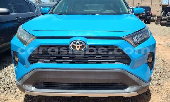 Acheter Occasion Voiture Toyota RAV4 Bleu à Lomé, Togo Acheter Occasion Voiture Toyota RAV4 Bleu à Lomé, Togo