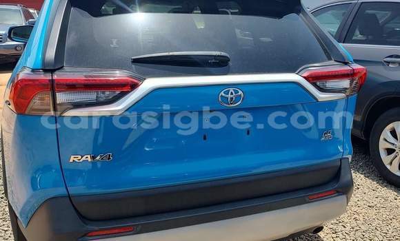 Acheter Occasion Voiture Toyota RAV4 Bleu à Lomé, Togo Acheter Occasion Voiture Toyota RAV4 Bleu à Lomé, Togo