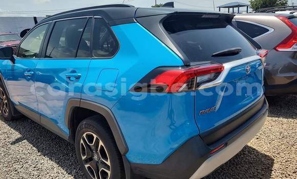 Acheter Occasion Voiture Toyota RAV4 Bleu à Lomé, Togo Acheter Occasion Voiture Toyota RAV4 Bleu à Lomé, Togo