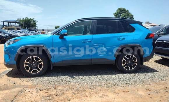 Acheter Occasion Voiture Toyota RAV4 Bleu à Lomé, Togo Acheter Occasion Voiture Toyota RAV4 Bleu à Lomé, Togo