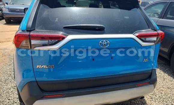 Acheter Occasion Voiture Toyota RAV4 Bleu à Lomé, Togo Acheter Occasion Voiture Toyota RAV4 Bleu à Lomé, Togo