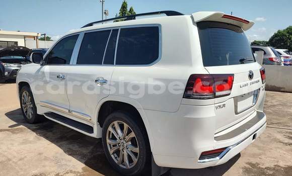 Acheter Occasion Voiture Toyota Land Cruiser Blanc à Lomé, Maritime Acheter Occasion Voiture Toyota Land Cruiser Blanc à Lomé, Maritime