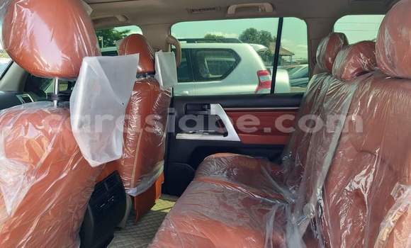 Acheter Occasion Voiture Toyota Land Cruiser Blanc à Lomé, Maritime Acheter Occasion Voiture Toyota Land Cruiser Blanc à Lomé, Maritime