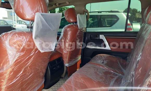 Acheter Occasion Voiture Toyota Land Cruiser Blanc à Lomé, Maritime Acheter Occasion Voiture Toyota Land Cruiser Blanc à Lomé, Maritime
