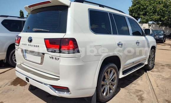 Acheter Occasion Voiture Toyota Land Cruiser Blanc à Lomé, Maritime Acheter Occasion Voiture Toyota Land Cruiser Blanc à Lomé, Maritime
