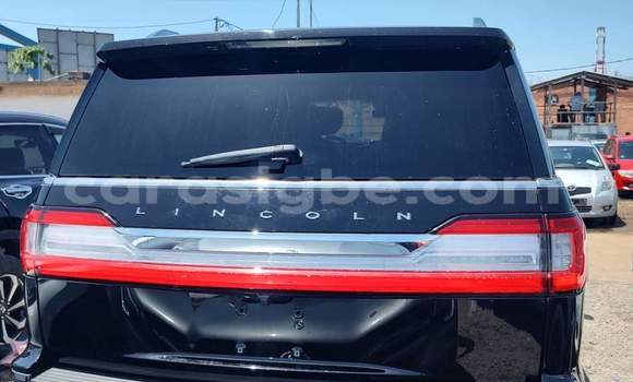 Acheter Occasion Voiture Lincoln Navigator Noir à Lomé, Togo Acheter Occasion Voiture Lincoln Navigator Noir à Lomé, Togo