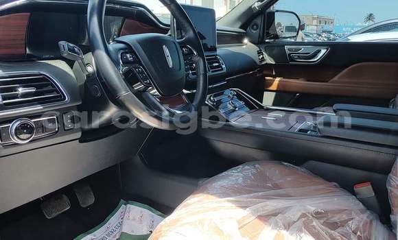 Acheter Occasion Voiture Lincoln Navigator Noir à Lomé, Togo Acheter Occasion Voiture Lincoln Navigator Noir à Lomé, Togo