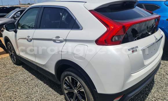 Acheter Import Voiture Mitsubishi Eclipse Cross Blanc à Lomé, Togo Acheter Import Voiture Mitsubishi Eclipse Cross Blanc à Lomé, Togo