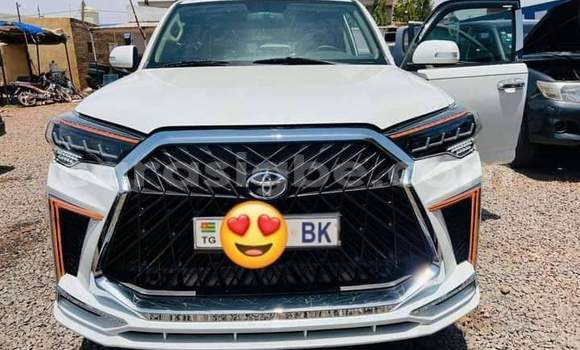 Acheter Occasion Voiture Toyota 4Runner Blanc à Lomé, Togo Acheter Occasion Voiture Toyota 4Runner Blanc à Lomé, Togo