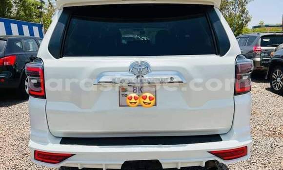 Acheter Occasion Voiture Toyota 4Runner Blanc à Lomé, Togo Acheter Occasion Voiture Toyota 4Runner Blanc à Lomé, Togo