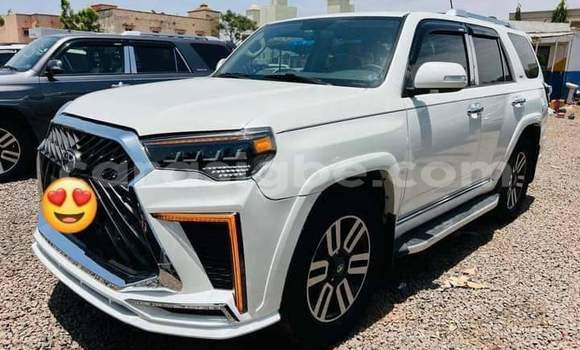Acheter Occasion Voiture Toyota 4Runner Blanc à Lomé, Togo Acheter Occasion Voiture Toyota 4Runner Blanc à Lomé, Togo