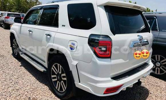 Acheter Occasion Voiture Toyota 4Runner Blanc à Lomé, Togo Acheter Occasion Voiture Toyota 4Runner Blanc à Lomé, Togo