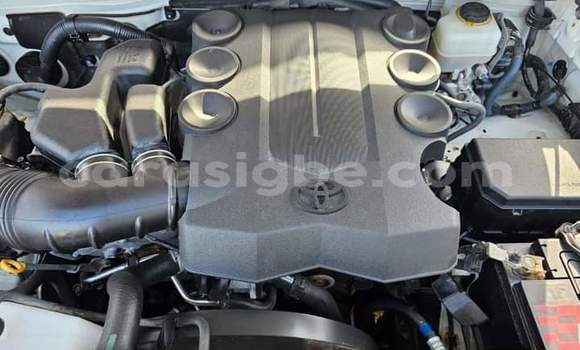 Acheter Occasion Voiture Toyota 4Runner Blanc à Lomé, Togo Acheter Occasion Voiture Toyota 4Runner Blanc à Lomé, Togo