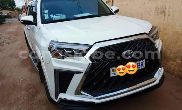 Acheter Occasion Voiture Toyota 4Runner Blanc à Lomé, Togo Acheter Occasion Voiture Toyota 4Runner Blanc à Lomé, Togo
