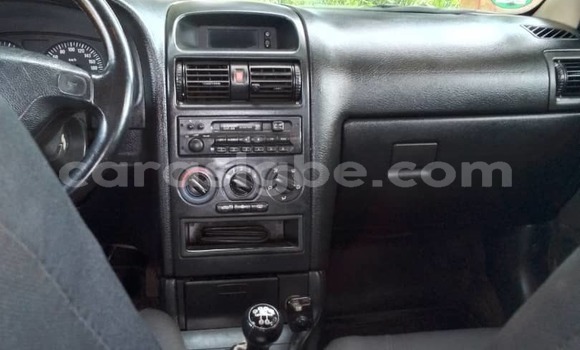 Acheter Occasion Voiture Opel Astra Vert à Lomé, Togo Acheter Occasion Voiture Opel Astra Vert à Lomé, Togo