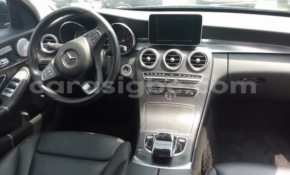 Buy Used Mercedes‒Benz 300–Series Black Car in Lome in Togo Buy Used Mercedes‒Benz 300–Series Black Car in Lome in Togo