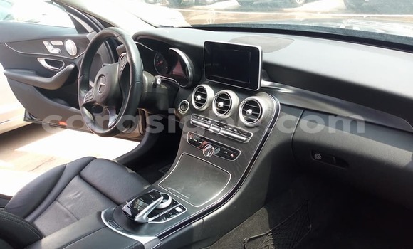 Buy Used Mercedes‒Benz 300–Series Black Car in Lome in Togo Buy Used Mercedes‒Benz 300–Series Black Car in Lome in Togo