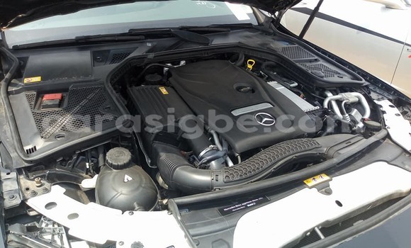 Buy Used Mercedes‒Benz 300–Series Black Car in Lome in Togo Buy Used Mercedes‒Benz 300–Series Black Car in Lome in Togo