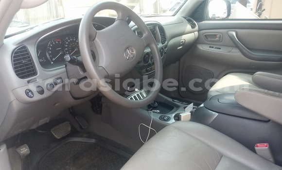 Acheter Occasion Voiture Toyota Sequoia Gris à Lomé, Togo Acheter Occasion Voiture Toyota Sequoia Gris à Lomé, Togo