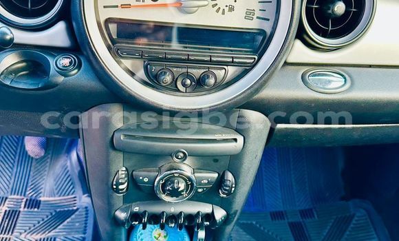 Acheter Occasion Voiture MINI Cooper Blanc à Lomé, Togo Acheter Occasion Voiture MINI Cooper Blanc à Lomé, Togo