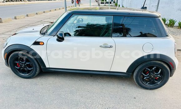 Acheter Occasion Voiture MINI Cooper Blanc à Lomé, Togo Acheter Occasion Voiture MINI Cooper Blanc à Lomé, Togo
