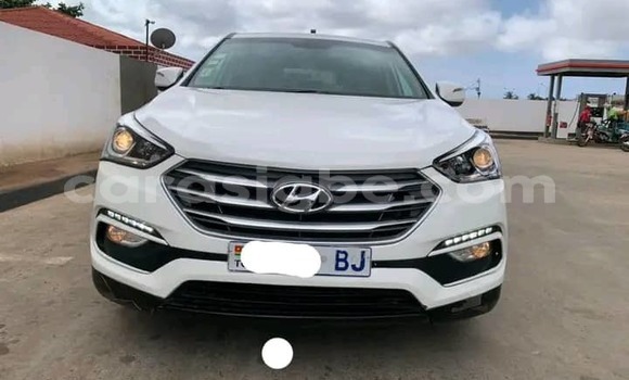 Buy Used Hyundai Tucson White Car in Lome in Maritime Buy Used Hyundai Tucson White Car in Lome in Maritime