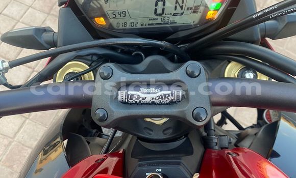 Buy Used Suzuki GSX Red Bike in Import - Dubai in Togo Buy Used Suzuki GSX Red Bike in Import - Dubai in Togo