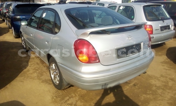 Acheter Occasion Voiture Toyota Corolla Gris à Lomé, Maritime Acheter Occasion Voiture Toyota Corolla Gris à Lomé, Maritime