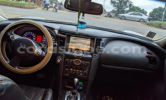 Acheter Occasion Voiture Infiniti FX Gris à Bé, Togo Acheter Occasion Voiture Infiniti FX Gris à Bé, Togo
