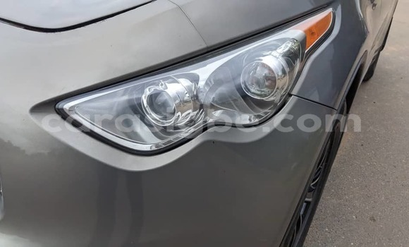 Acheter Occasion Voiture Infiniti FX Gris à Bé, Togo Acheter Occasion Voiture Infiniti FX Gris à Bé, Togo