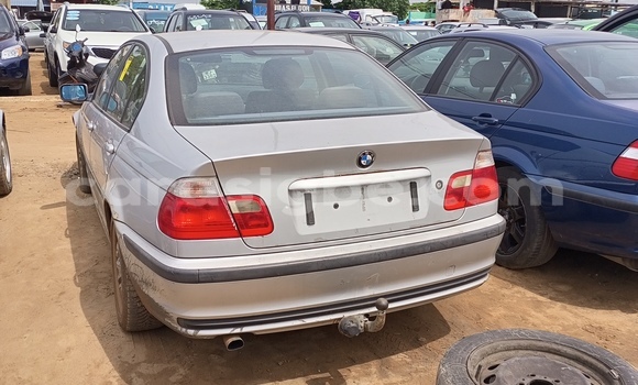 Acheter Occasion Voiture Nissan Almera Bleu à Lomé, Maritime Acheter Occasion Voiture Nissan Almera Bleu à Lomé, Maritime