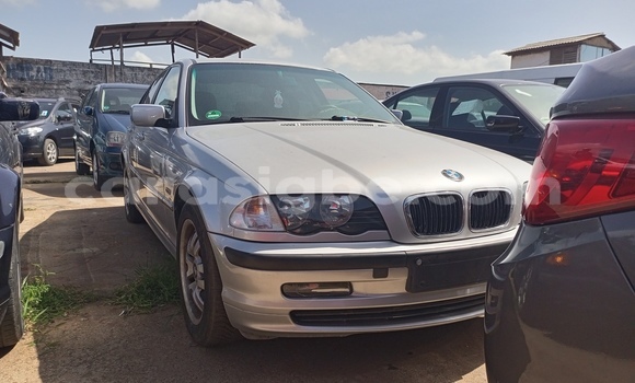 Acheter Occasion Voiture Nissan Almera Bleu à Lomé, Maritime Acheter Occasion Voiture Nissan Almera Bleu à Lomé, Maritime