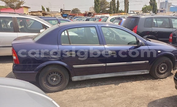 Acheter Occasion Voiture Nissan Almera Bleu à Lomé, Maritime Acheter Occasion Voiture Nissan Almera Bleu à Lomé, Maritime