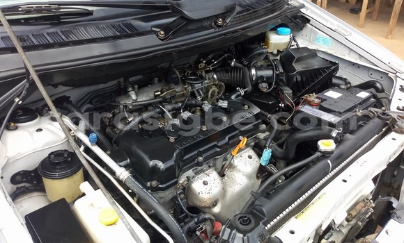 Buy Used Nissan Tino Silver Car in Lome in Togo Buy Used Nissan Tino Silver Car in Lome in Togo