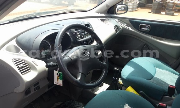 Buy Used Nissan Tino Silver Car in Lome in Togo Buy Used Nissan Tino Silver Car in Lome in Togo