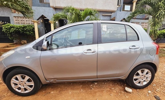 Acheter Neuf Voiture Toyota Yaris Gris à Lomé, Togo Acheter Neuf Voiture Toyota Yaris Gris à Lomé, Togo