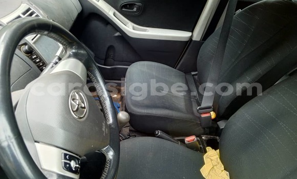 Acheter Neuf Voiture Toyota Yaris Gris à Lomé, Togo Acheter Neuf Voiture Toyota Yaris Gris à Lomé, Togo