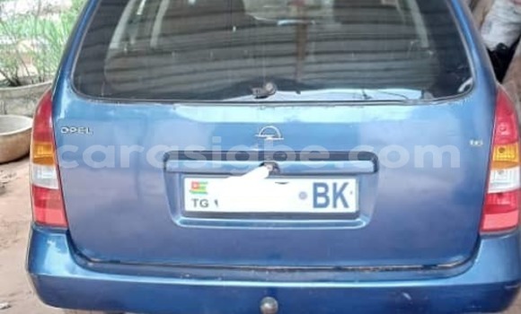 Acheter Occasion Voiture Opel Astra Bleu à Lomé, Togo Acheter Occasion Voiture Opel Astra Bleu à Lomé, Togo
