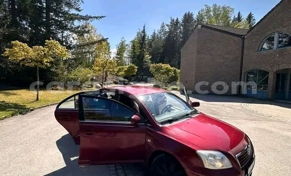 Acheter Occasion Voiture Toyota Avensis Rouge à Lomé, Togo Acheter Occasion Voiture Toyota Avensis Rouge à Lomé, Togo