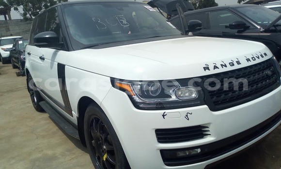 Buy Used Land Rover Range Rover Vogue White Car in Lome in Togo Buy Used Land Rover Range Rover Vogue White Car in Lome in Togo