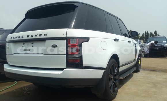 Buy Used Land Rover Range Rover Vogue White Car in Lome in Togo Buy Used Land Rover Range Rover Vogue White Car in Lome in Togo