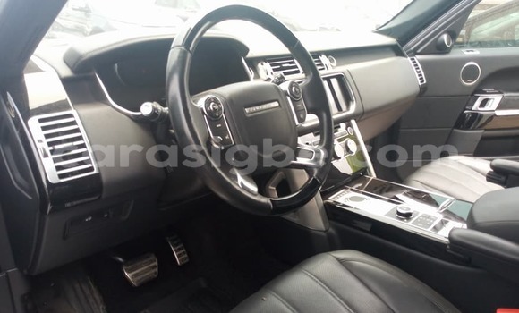 Buy Used Land Rover Range Rover Vogue White Car in Lome in Togo Buy Used Land Rover Range Rover Vogue White Car in Lome in Togo