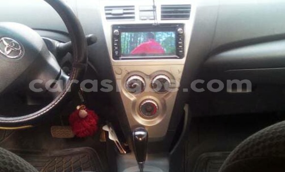 Buy Used Toyota Yaris Silver Car in Lome in Togo Buy Used Toyota Yaris Silver Car in Lome in Togo