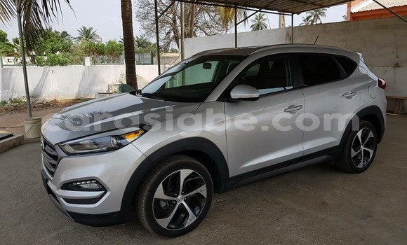 Buy Used Hyundai Tucson Silver Car in Lome in Togo Buy Used Hyundai Tucson Silver Car in Lome in Togo