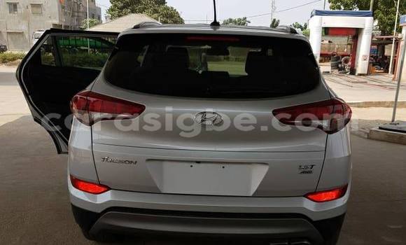 Buy Used Hyundai Tucson Silver Car in Lome in Togo Buy Used Hyundai Tucson Silver Car in Lome in Togo