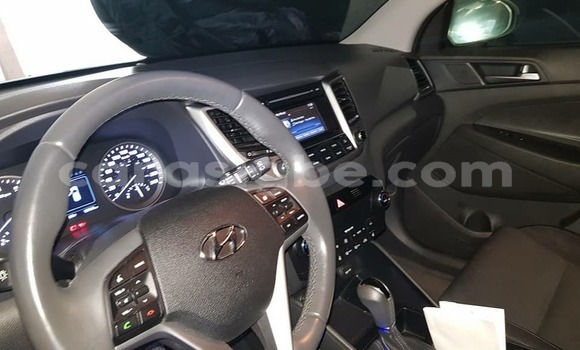 Buy Used Hyundai Tucson Silver Car in Lome in Togo Buy Used Hyundai Tucson Silver Car in Lome in Togo